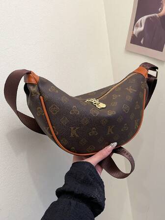 复古休闲男女通用单肩包/斜挎包，时尚字母与新月设计，适合日常通勤、商务旅行