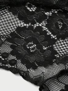 Glamful Sleeveless Cropped Lace Patchwork Sexy Hollow Out T-Shirt - Black - View 7