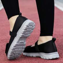 Women's Adjustable Barefoot Walking Shoes, Loose Fit Breathable Fabric Slip-On Flats, Suitable For Diabetes And Arthritis, Support Swollen Feet, Indoor/Outdoor Casual Sneakers, Lightweight Soft Sole, Comfortable Foot Care