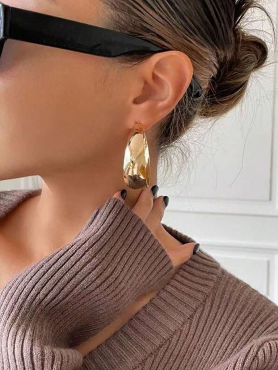 Metal Texture Vintage Style Geometric Dangle Stud Earrings, Fashionable New Jewelry Design - Yellow Gold - View 1