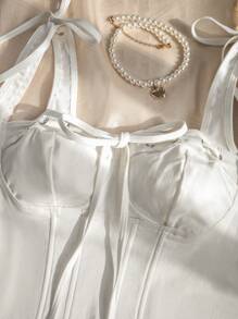 1pc Versatile Solid Color Lace Trim Fitted Slim Hollow Out Camisole For Women
