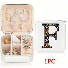 صندوق مجوهرات من الجلد الصناعي مزخرف بزهور مع 26 حرفًا، مناسب كهدية، مزود بأجزاء قابلة للإزالة وحجم محمول