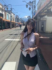 女式无袖领口露背衬衫，修身夏季上衣 - 淡紫色 - 查看 4