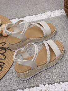 1 Pair Teen Girls Beige Sandals (Run Large One Size), Fashionable Square Toe Thick Sole Girls Beach Sandals, Comfortable Lightweight Summer Woven Rope Children Shoes, Suitable For School And Daily Wear
