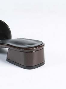 女士休闲户外一脚蹬凉鞋，时尚休闲粗跟平底通勤凉鞋，沙滩拖鞋 - 咖啡棕 - 查看 4