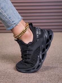 1 Pair Women Fashion Solid Color Running Shoes, Breathable Non-Slip Athletic Shoes, Lightweight Comfortable Outdoor Sports Shoes, Soft Thick Sole Increase Height Chunky Sneakers, Shock Absorbing, Mesh Fabric Slip-On Casual Daily Wear Shoes For School, Travel, Walking