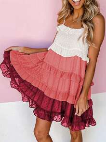 Acelitt 渐变对比渐变色瑞士圆点褶皱多层迷你连衣裙