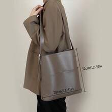 Large-Capacity New Style Women's Bag, And Versatile, With High-Quality And Stylish Design. Shoulder Bag With Sling Strap, Bucket Bag. - Multicolor - View 3