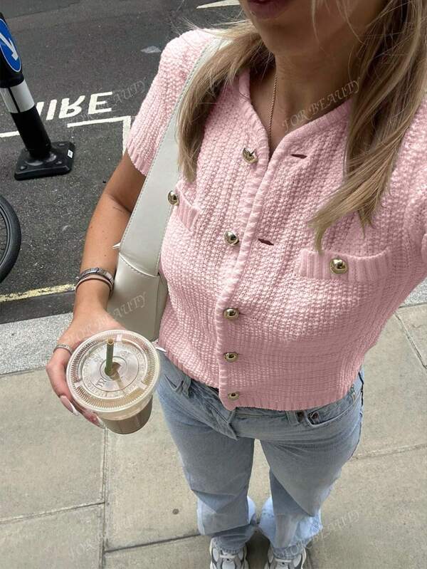 FOR BEAUTY Spring And Summer New Pink Solid Color Round Neck Metal Buckle Knitted Women's Short Sleeved Cardigan, Simple Temperament Vacation Casual Street Thin Sweater Concert Short Sleeved Cardigan Top Graduation Outfit Back To School
