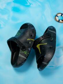 1 par de zapatillas de espuma cómodas y ligeras con diseño de dibujos animados, adecuadas para el verano, para niños