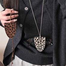 Leopard Print Men's And Women's Glasses Bag Portable Sunglasses Bag Lingge Protective Case Short Sight Glasses Fashion Glasses Bag Storage Bag Holiday Essentials Holiday Travel Travel Essentials Travel Bag Travel Accessories Graduation - Black and White - View 7