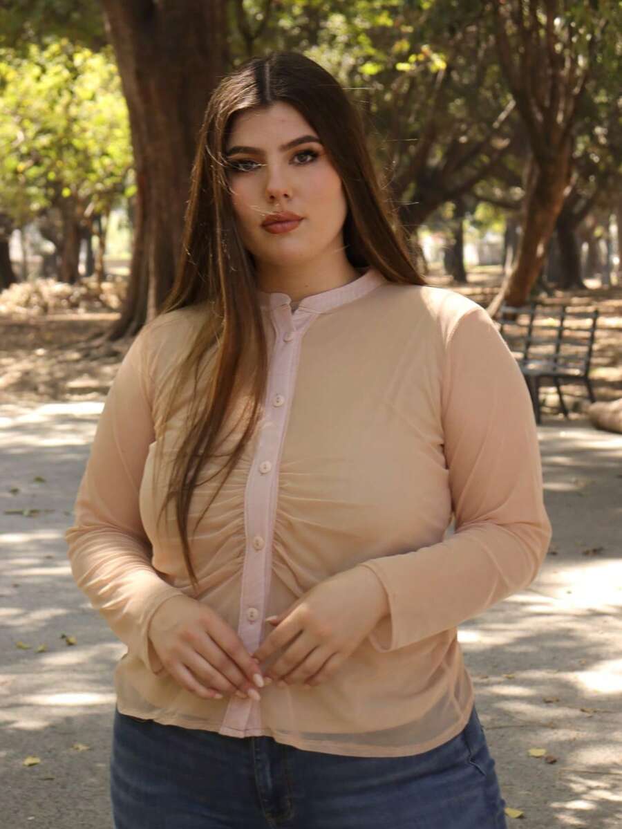 Blusa de malla translúcida con botones - Beis - Ver 1