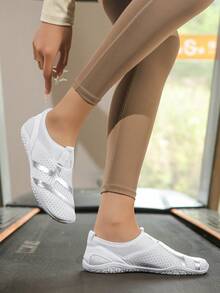 2025 Women's New Quick-Dry Aqua Shoes, Fitness Sport Shoes For Outdoor Beach Swimming - White - View 1