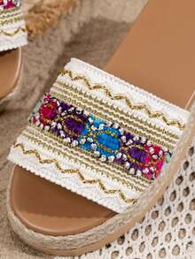 1 Pair Girls Colorful Wide Strap Thick Sole Casual Beach Slip-On Sandals, Fashionable For Daily Wear, Vacation - Beige - View 7