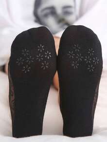 5 双袜子女士蕾丝隐形夏季透明短款隐形踝袜套装白色低帮硅胶防滑船袜（无纸卡） - 彩色 - 查看 4