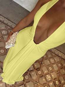 Women's Elegant Deep V-Neck Hollow Pleated Maxi Dress - Halter Neck Fitted Style, Suitable For Christmas Parties, New Year's Eve, Wedding Guests And Formal Occasions - Yellow - View 8