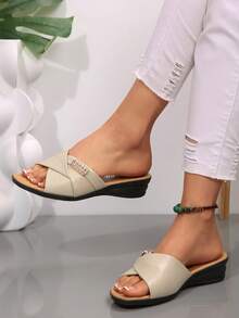 Women's Wedge Sandals, Casual Vacation Thick Sole Shoes, Shiny Rhinestone Decor, Comfortable Sandals - Beige - View 5