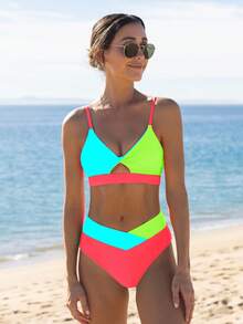 popvil 夏日假期前扭纹镂空拼色比基尼套装 - 藍色 - 查看 2