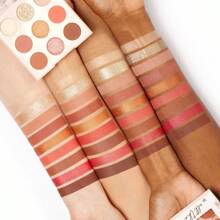 Paleta de sombras de ojos de 9 panes de 0.3oz de ColourPop