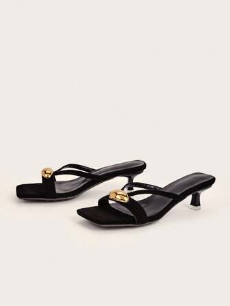 Dam Nya Fashionabla Eleganta Metalldekor Öppen Tå Högklackade Fyrkantiga Tå Thong Sandaler Casual Mule Slides Utomhus Sandaler