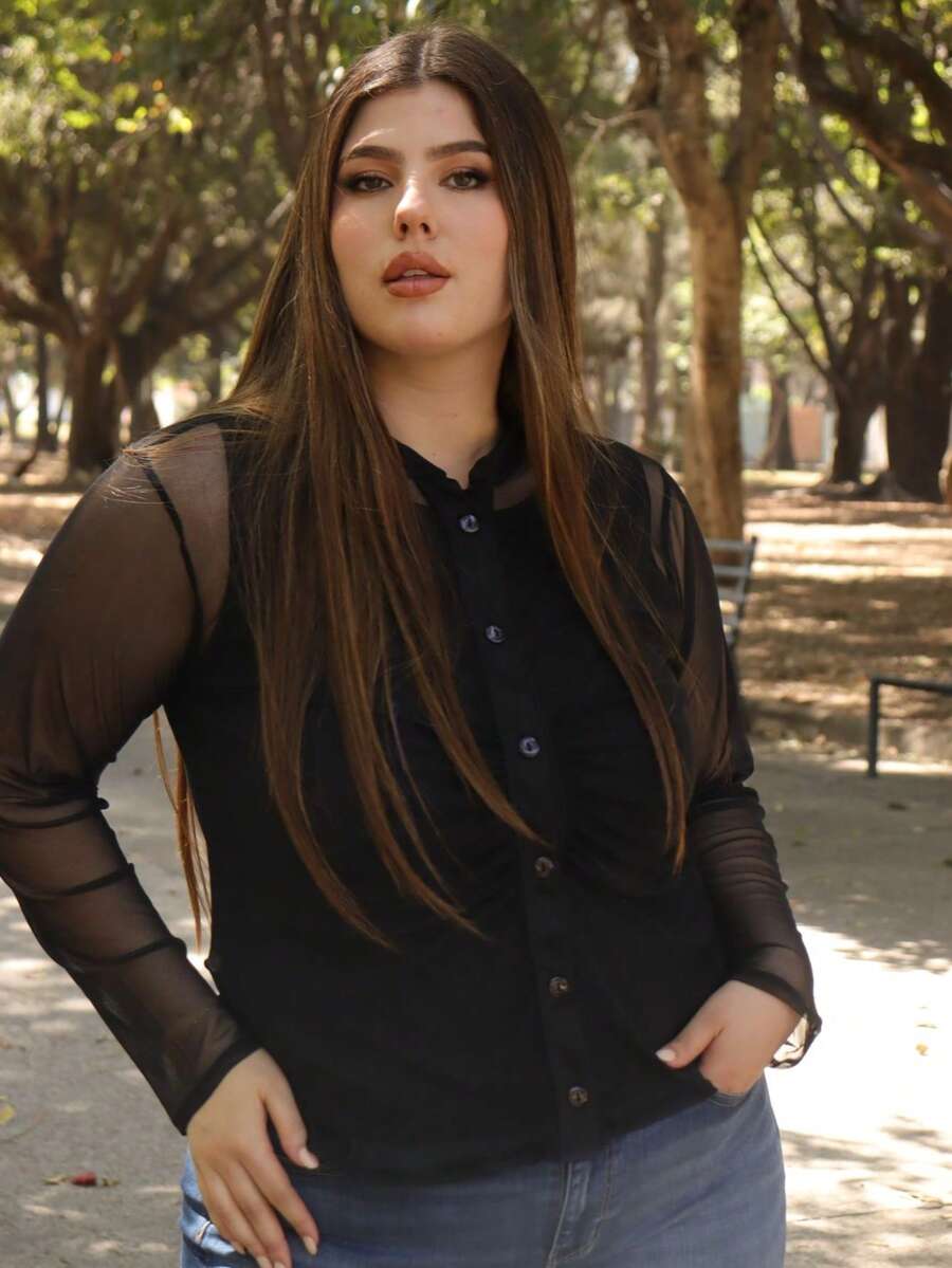Blusa de malla translúcida con botones - Negro - Ver 1