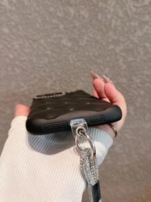 Funda de teléfono transparente de lujo con correa de muñeca con rhinestones, adecuada para iPhone 17 Pro Max/17 Pro/17 Air/17/16 Pro Max/16/16 Pro/16 Plus/16e/15/15 Pro Max/15 Pro/15 Plus/11/12/13/14 Pro Max/11 Pro/11 Pro Max/12 Pro/12 Pro Max/13 Pro/13 Pro Max/7 Plus/14 Pro/14 Pro Max/14 Plus, funda suave minimalista y creativa en color blanco