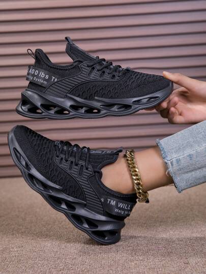 1 paire de chaussures de course mode femme de couleur unie, chaussures athlétiques respirantes et antidérapantes, chaussures de sport légères et confortables pour l'extérieur, semelle épaisse et souple augmentant la hauteur, chaussures de marche épaisses absorbant les chocs, chaussures casual à enfiler en tissu maille, pour l'école, les voyages et la marche