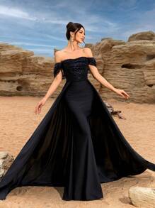 Hochwertig elegantes schwarzes trägerloses figurbetontes Abendkleid für festliche Anlässe