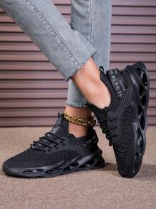 1 Pair Women Fashion Solid Color Running Shoes, Breathable Non-Slip Athletic Shoes, Lightweight Comfortable Outdoor Sports Shoes, Soft Thick Sole Increase Height Chunky Sneakers, Shock Absorbing, Mesh Fabric Slip-On Casual Daily Wear Shoes For School, Travel, Walking