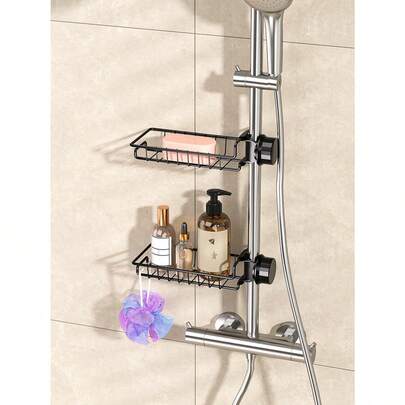 Kệ đựng đồ dùng tắm có thể điều chỉnh độ cao, lắp đặt được trên thanh treo rèm tắm, dùng để đựng sữa tắm, dầu gội và xà phòng.