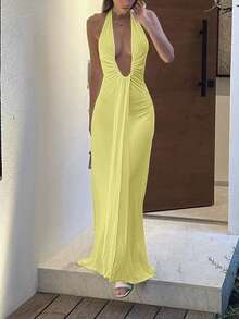Women's Elegant Deep V-Neck Hollow Pleated Maxi Dress - Halter Neck Fitted Style, Suitable For Christmas Parties, New Year's Eve, Wedding Guests And Formal Occasions - Yellow - View 4