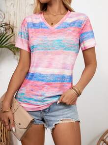 Damska elegancka, swobodna, dzianinowa, kolorowa, patchworkowa, graficzna koszulka z dekoltem w serek i krótkim rękawem