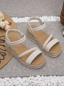 1 Pair Teen Girls Beige Sandals (Run Large One Size), Fashionable Square Toe Thick Sole Girls Beach Sandals, Comfortable Lightweight Summer Woven Rope Children Shoes, Suitable For School And Daily Wear