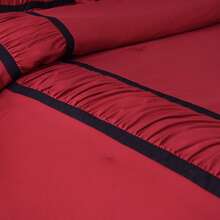 7 Pieces Comforter Set, Luxury Ruched Design Bed In A Bag For Bedroom, 1 Comforter, 2 Pillowcases, 3 Decor Pillows, 1 Bedskirt - 酒紅色 - 查看 3