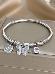1 pieza Pulsera de brazalete con dije de mariposa adorable para mujeres, acero inoxidable apilable, joyería de diario y fiesta, regalo para el Día de la Madre