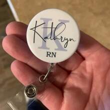 Spersonalizowany bębenek na identyfikatory, niestandardowy pielęgniarski zwijany uchwyt na identyfikatory, karabińczyk na identyfikator pielęgniarki, smycz na identyfikator, prezent dla personelu pielęgniarskiego, stetoskop
