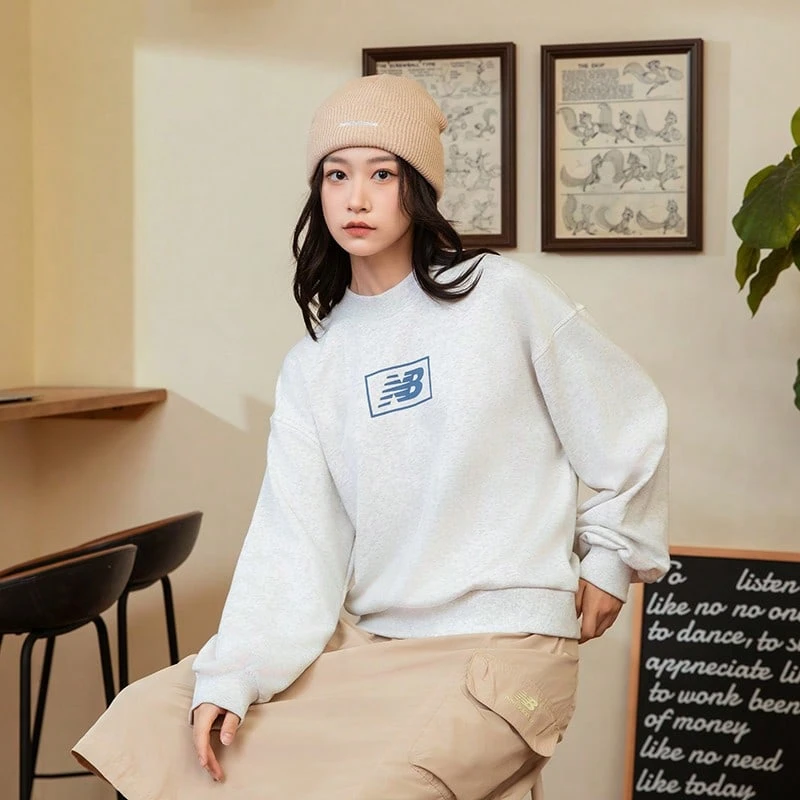 New Balance Women's Casual Pullover Sweatshirt, Basic & Comfortable Round Neck WT33514SAH
