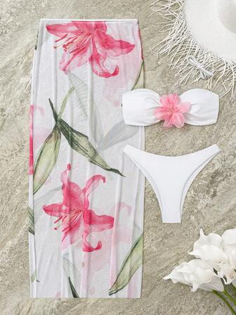 New Spring And Summer Beach Pool Party Elegant And Fashionable Flower Print Three-Dimensional Flower Decoration Strapless Bikini Three Pieces Set Split Swimsuit For Women