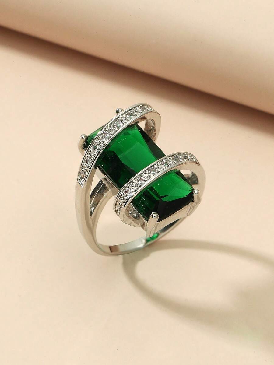 1pc Women's Fashion Emerald Green Rectangular Cubic Zirconia Copper Ring - Style 3 - View 1