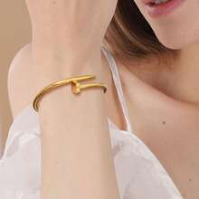 1pc High-End Luxurious Stainless Steel Four-Leaf Clover Bracelet, Fashion Personalized Metal Jewelry For Daily Wear, Great Gift Choice For Best Friends, Mothers, Girlfriends - Gold - View 2