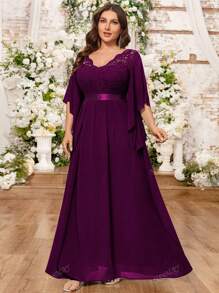 Robe élégante de soirée, de mariage, d'anniversaire, de remise de diplôme, de bal de promo, d'événement formel, avec encolure en V à volants en dentelle florale contrastée et manches à volants en mousseline de soie