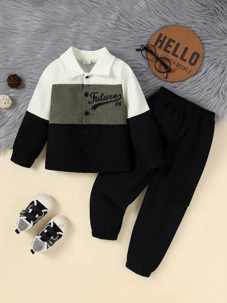 2 件套年轻男孩字母刺绣灯芯绒拼布夹克和纯色裤子，秋冬