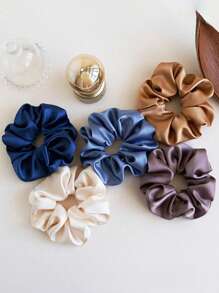 متعدد الألوان