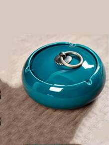 Ceramic Ashtray With Lid Round Cigar Ashtray Suitable For Home, Office, Bar/Restaurant, Also Can Be Used As Table Decoration. Office/Home Decoration, Smoking Set, Ashtray, Portable Car Ashtray, Mahogany Ashtray. Ceramic Collection Ornaments. Halloween/Christmas Decoration Ornaments. Holiday Gifts. Great Gift For Smokers (Kiln Fired, Appearance Has Been Changed) Gift For Smokers