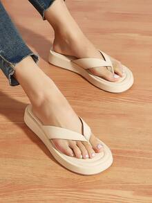 米色柔软防滑优质皮革人字凉鞋，简约时尚新款厚底拖鞋，舒适百搭，易于穿着，适合室内外穿着，四季皆宜，坡跟（新鞋脚趾处的带子可能有点硬，建议先在家穿几次，磨合好后再穿到户外，有效减少摩擦） - 米色 - 查看 7