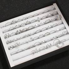Pacote com 30 anéis de liga de zinco com borboletas e corações retrô, vários designs elegantes, anéis de casal para festas, casamentos, uso diário, conjunto de joias, estilos aleatórios entregues em embalagem de saco OPP
