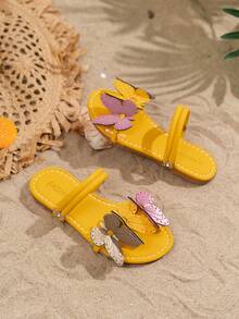 Handcrafted! Pink Dual Strap Design, Accompanied By Lively Yellow Floral And Butterfly Decorations, Comfortable And Skin-Friendly Girls' Summer Exclusive Sandals, Can Be Worn As Slippers - Yellow - View 2