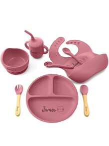 Juego de 8 piezas de vajilla de bebé de silicona con diseño personalizado, incluye plato con ventosa, tazón, taza, babero, cucharas y tenedores blandos, multiusos, ornamentales, con letras, de colores lisos, exquisitos, coloridos, adorables, casuales, personalizados, regalos ideales para bebés, hijo o hija