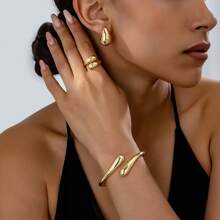 4pcs Gold Heavy Metal Geometric Waterdrop Matte Bracelet Ring Earring Jewelry Set, Minimalist Elegant Multipurpose Daily Accessories