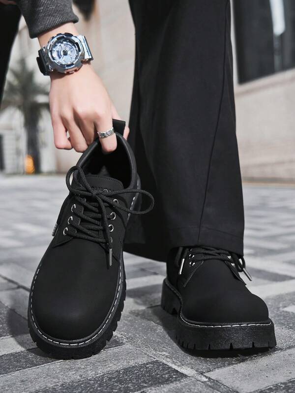 Sapatos masculinos Paris bico redondo casual sola grossa aumento altura preto fosco Derby Loafer Old Money Chic Outono